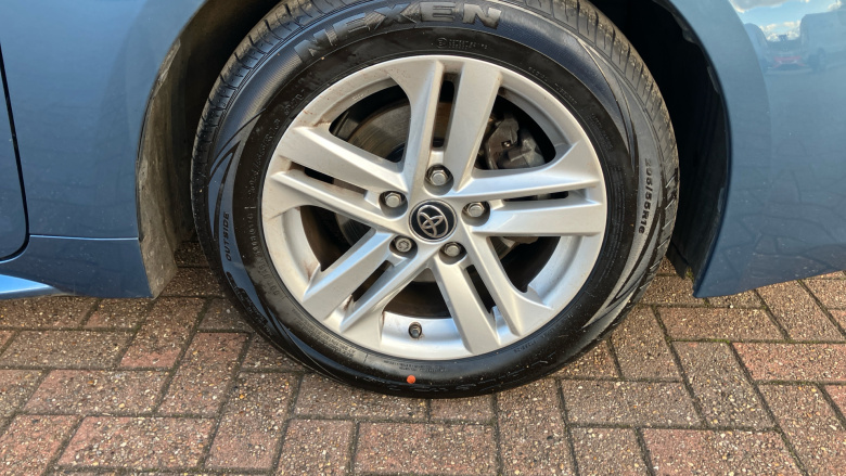 Toyota Corolla 1.8 VVT-i Hybrid Icon 5dr CVT Hybrid Estate